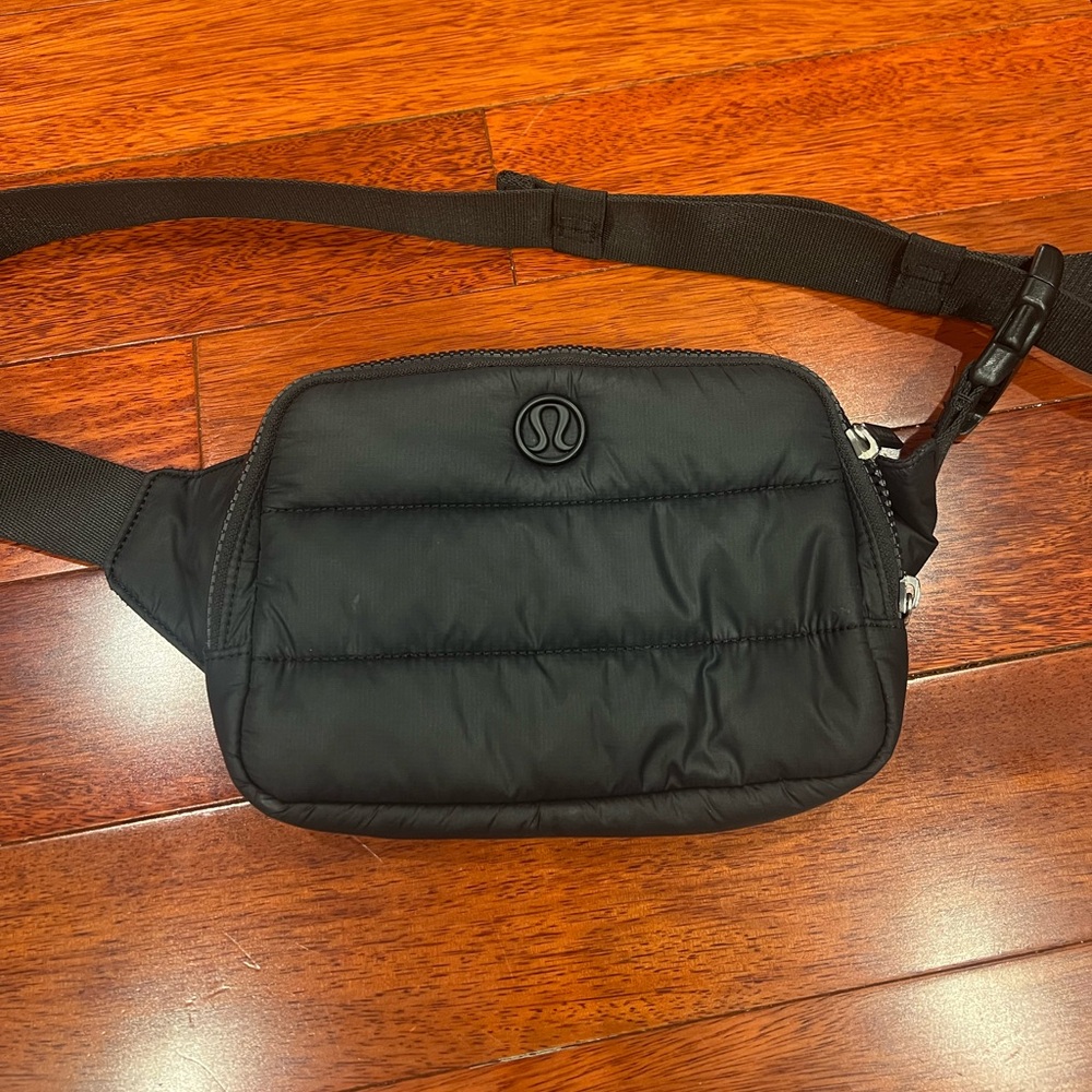 Everywhere Belt Bag Large 2L *Wunder Puff in Black